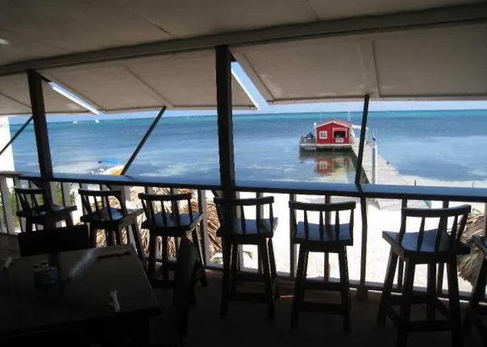 Resort Exotic Caye 3*